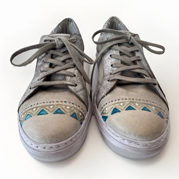 Karma of Charme naïf Hand Painted Lace Up Sneakers Shoes Size 38 - Picture 5 of 10